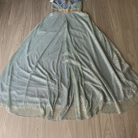 NWT AQUA Foil Fleck Crinkle Mesh Gown Exclusive Maxi Dress Size 4 - Picture 8 of 12